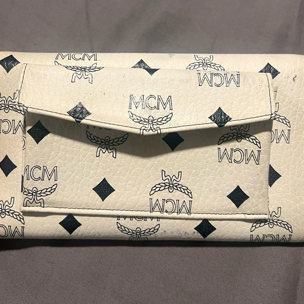 MCM white and black trifold Wallet - Picture 3 of 8